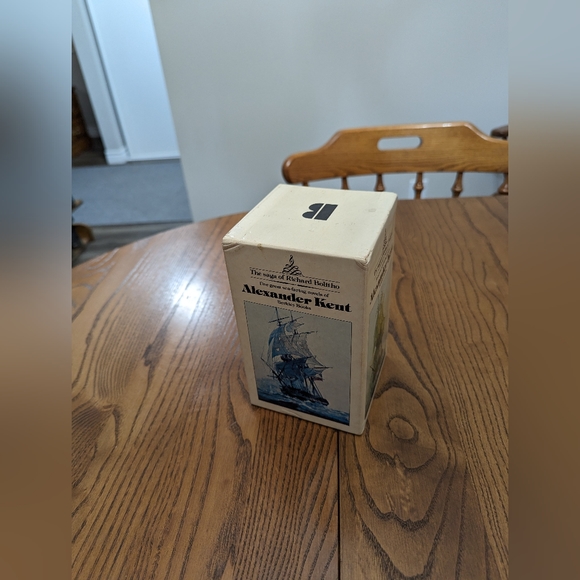 Alexander Kent Books. Box Set. Vintage. Sea Faring Novels x 5. - Picture 3 of 6